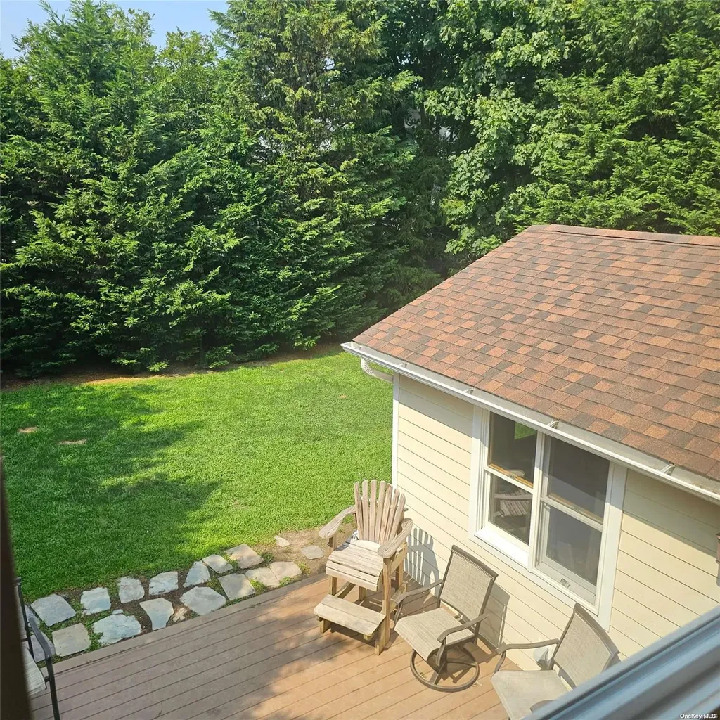 191 Cedar Lane Babylon NY 11702