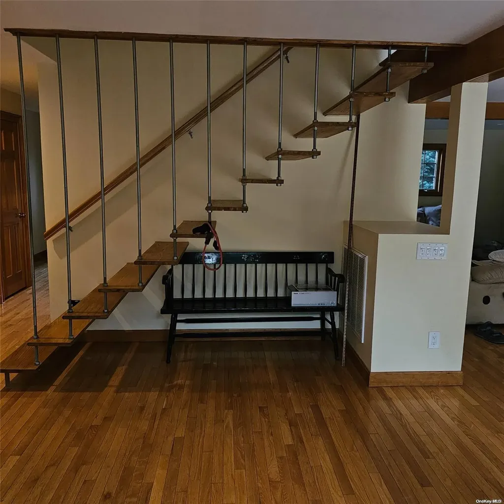 191 Cedar Lane Babylon NY 11702