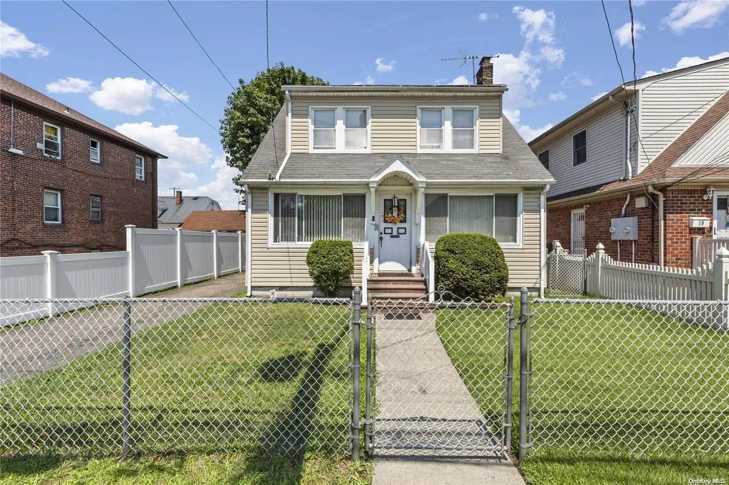 9 Van Cott Avenue Hempstead NY 11550