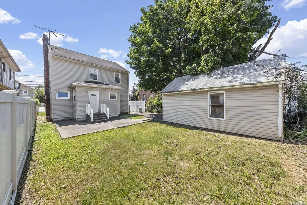 9 Van Cott Avenue Hempstead NY 11550
