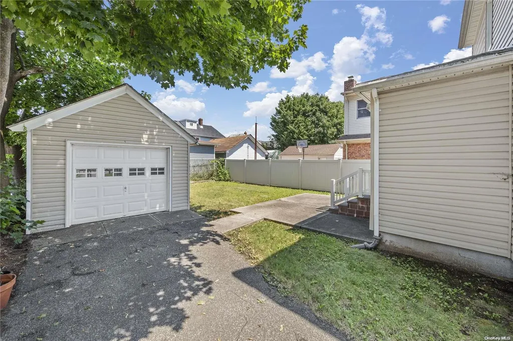 9 Van Cott Avenue Hempstead NY 11550