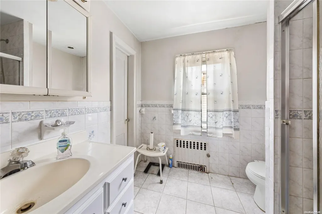 9 Van Cott Avenue Hempstead NY 11550