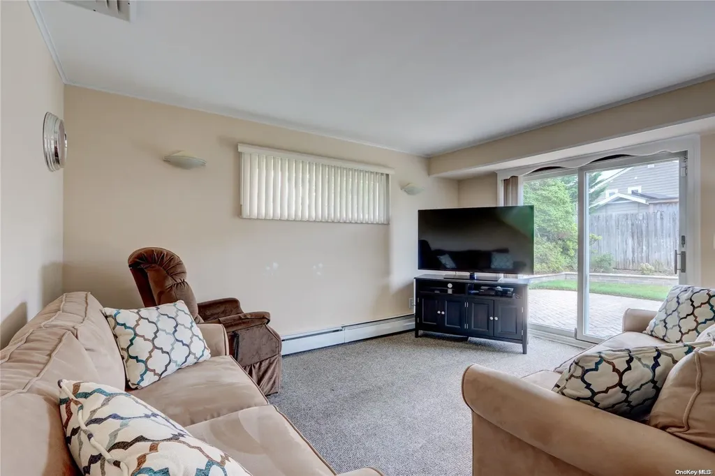 478 Bunker Drive Oceanside NY 11572