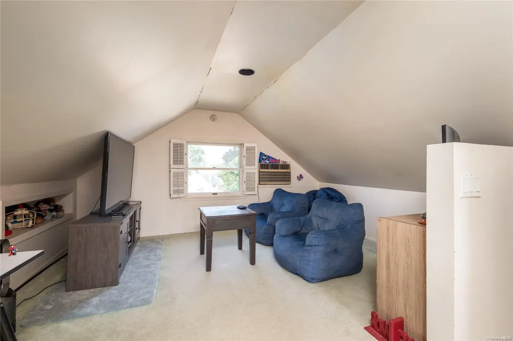 408 Windsor Place Oceanside NY 11572