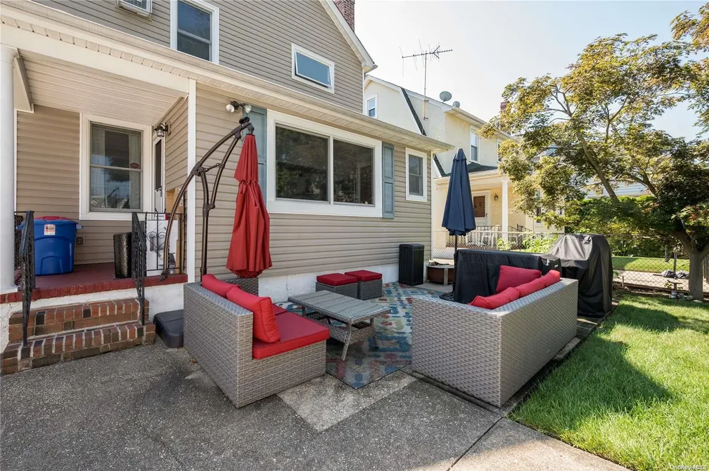 408 Windsor Place Oceanside NY 11572