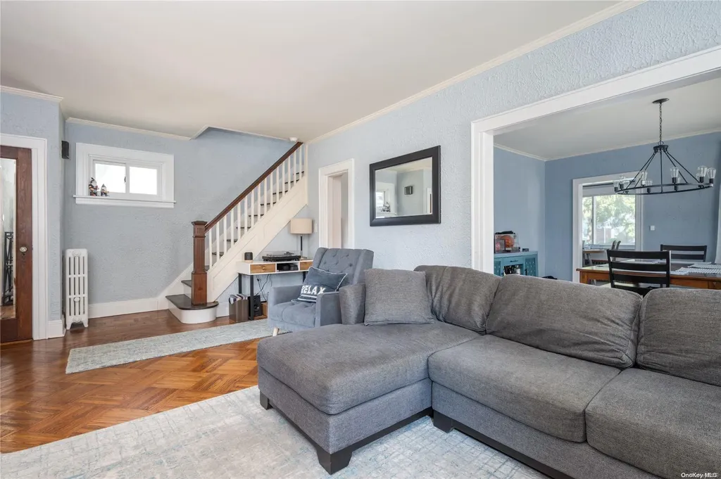 408 Windsor Place Oceanside NY 11572
