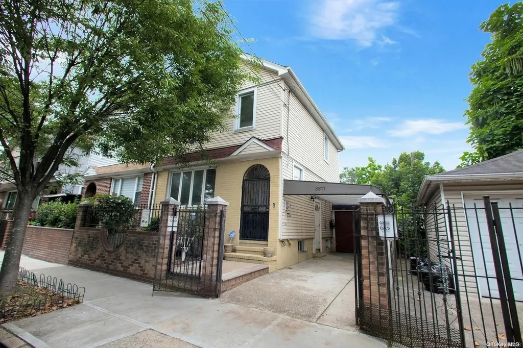 3811 Snyder Avenue Brooklyn NY 11203