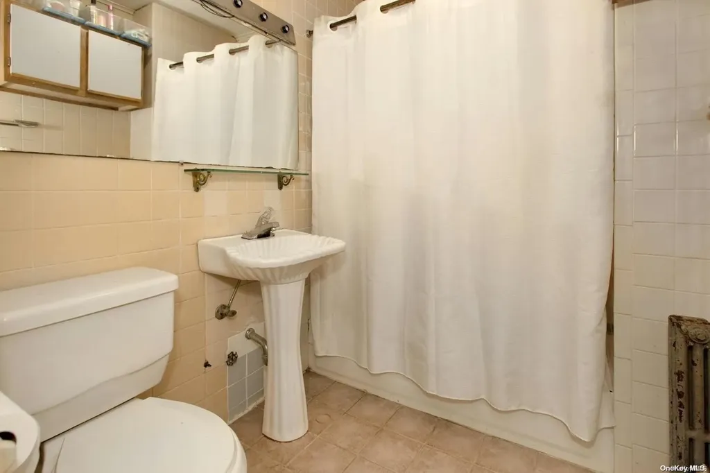 3811 Snyder Avenue Brooklyn NY 11203