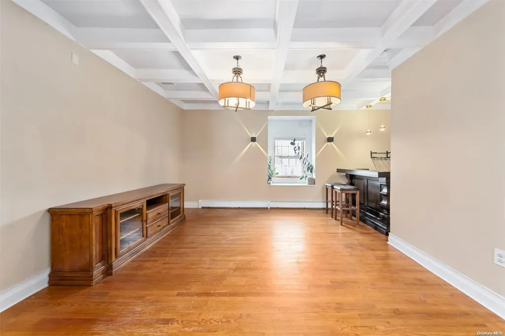 2463 Babylon Turnpike Merrick NY 11566