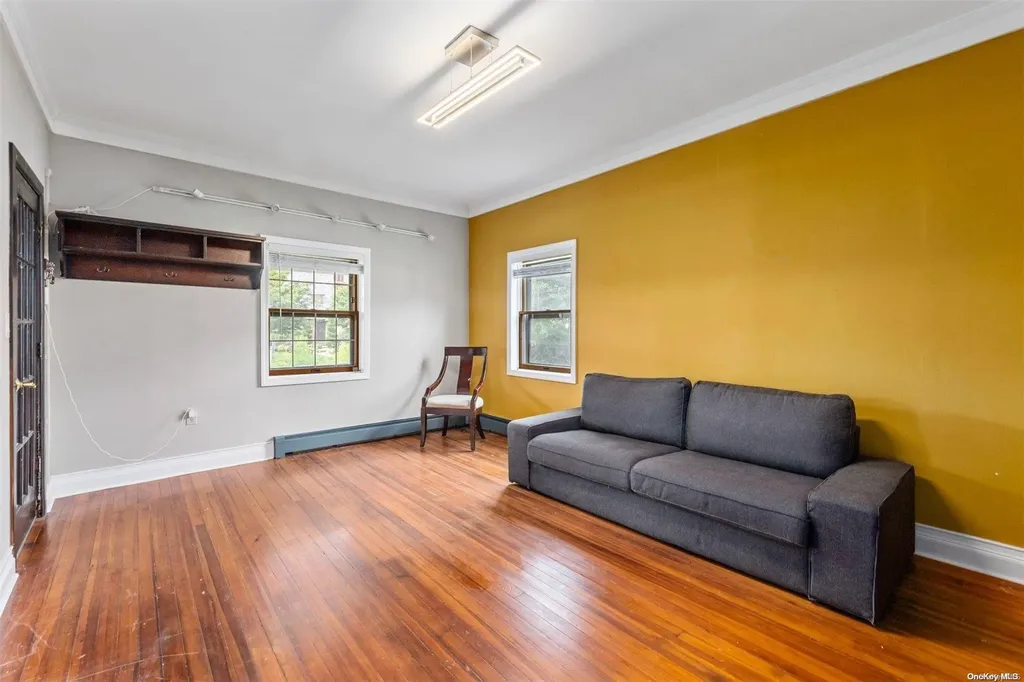 2463 Babylon Turnpike Merrick NY 11566