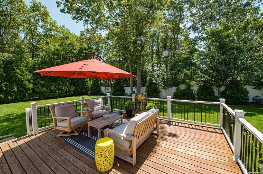 94 Lynncliff Road Hampton Bays NY 11946