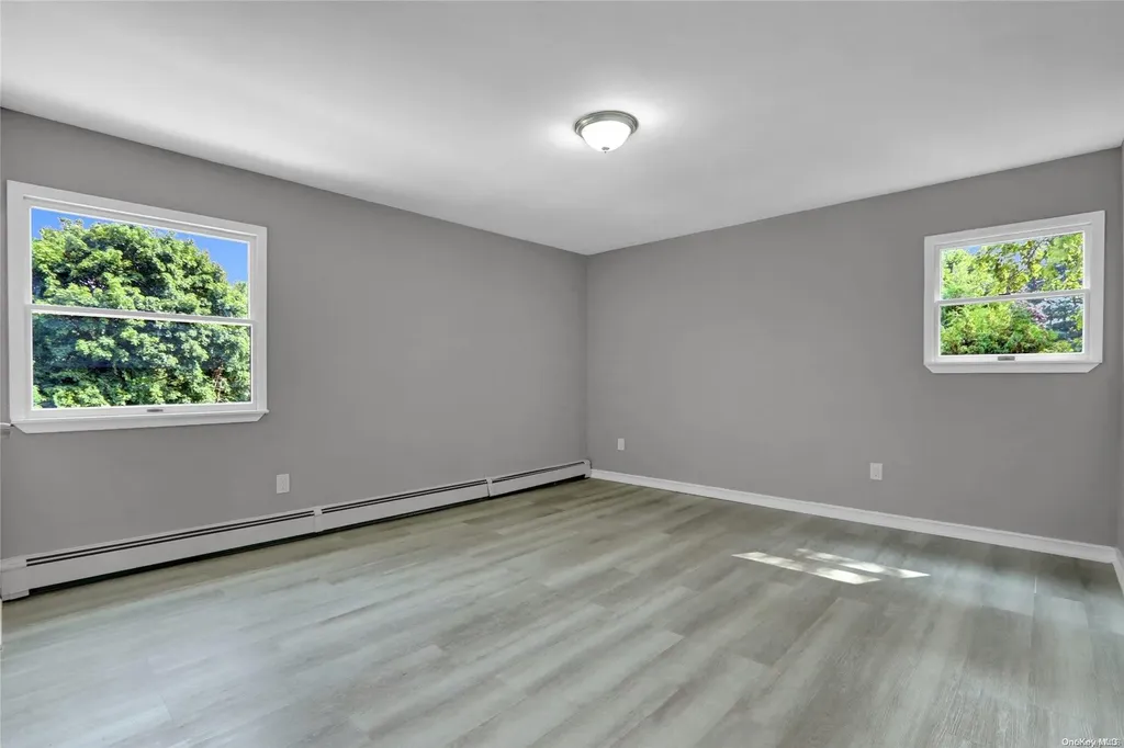 5 Hemlock Road Mount Sinai NY 11766