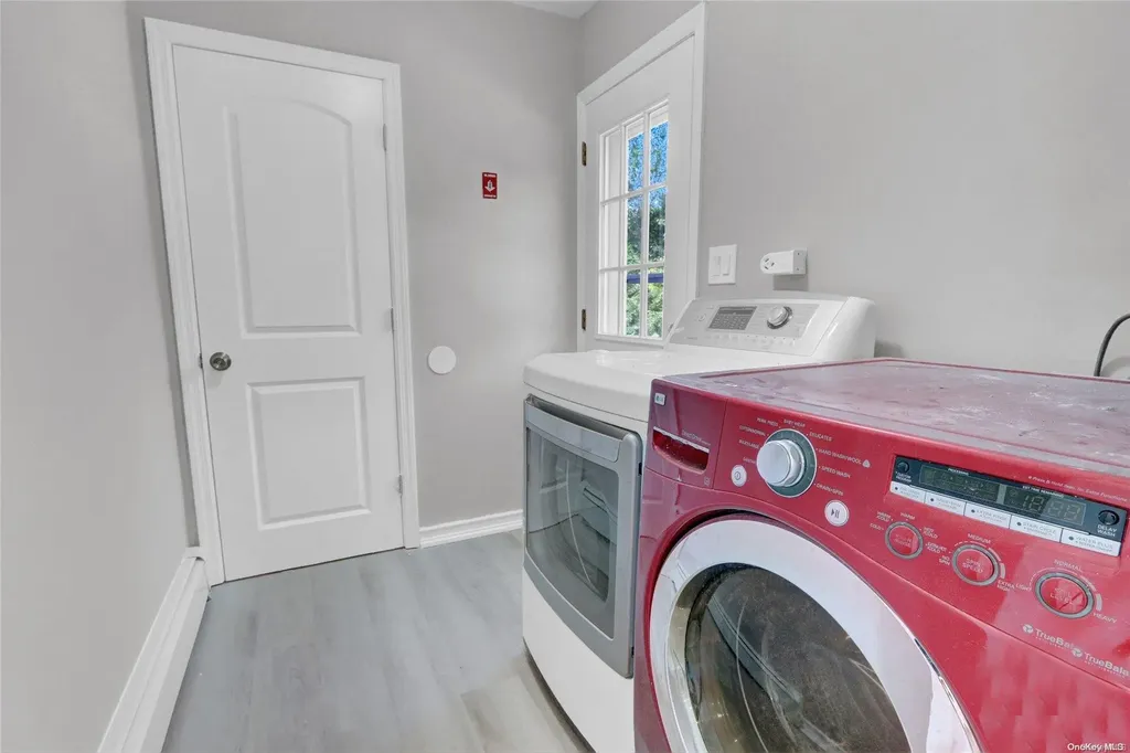 5 Hemlock Road Mount Sinai NY 11766