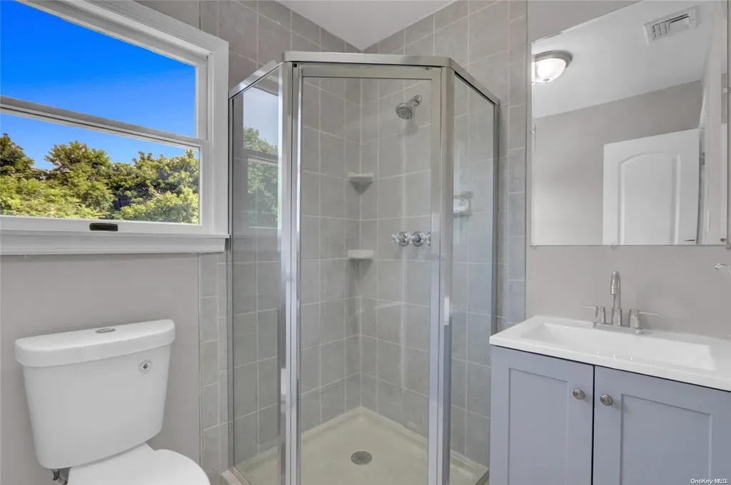 5 Hemlock Road Mount Sinai NY 11766