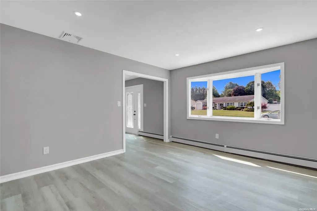 5 Hemlock Road Mount Sinai NY 11766