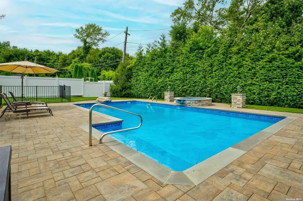 53 Copperbeech Road Saint James NY 11780