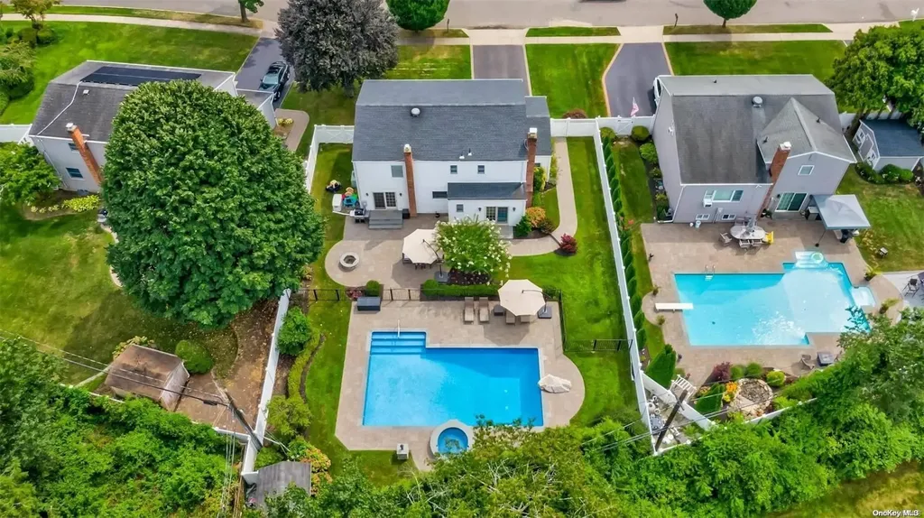 53 Copperbeech Road Saint James NY 11780
