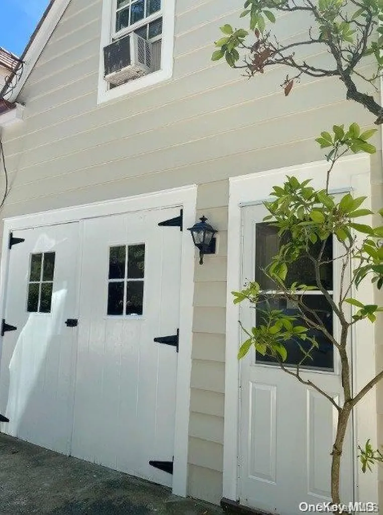 85 Piping Rock Road Old Brookville NY 11545
