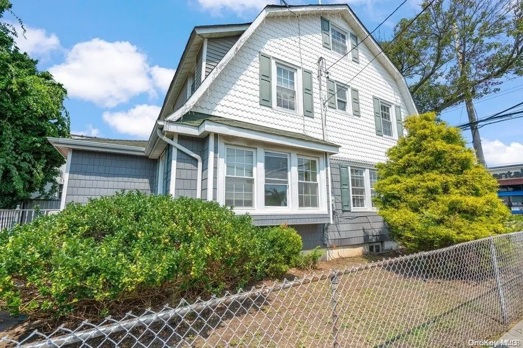 588 Merrick Road Lynbrook NY 11563