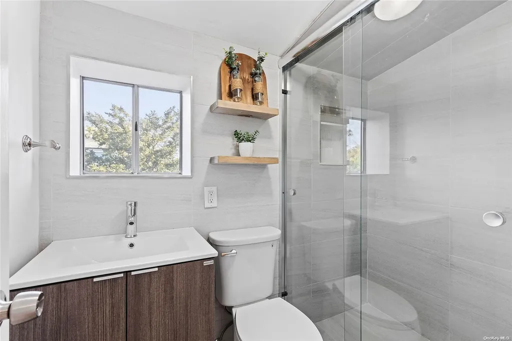 310 Montauk Highway Westhampton Beach NY 11978