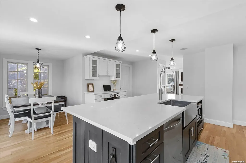 310 Montauk Highway Westhampton Beach NY 11978