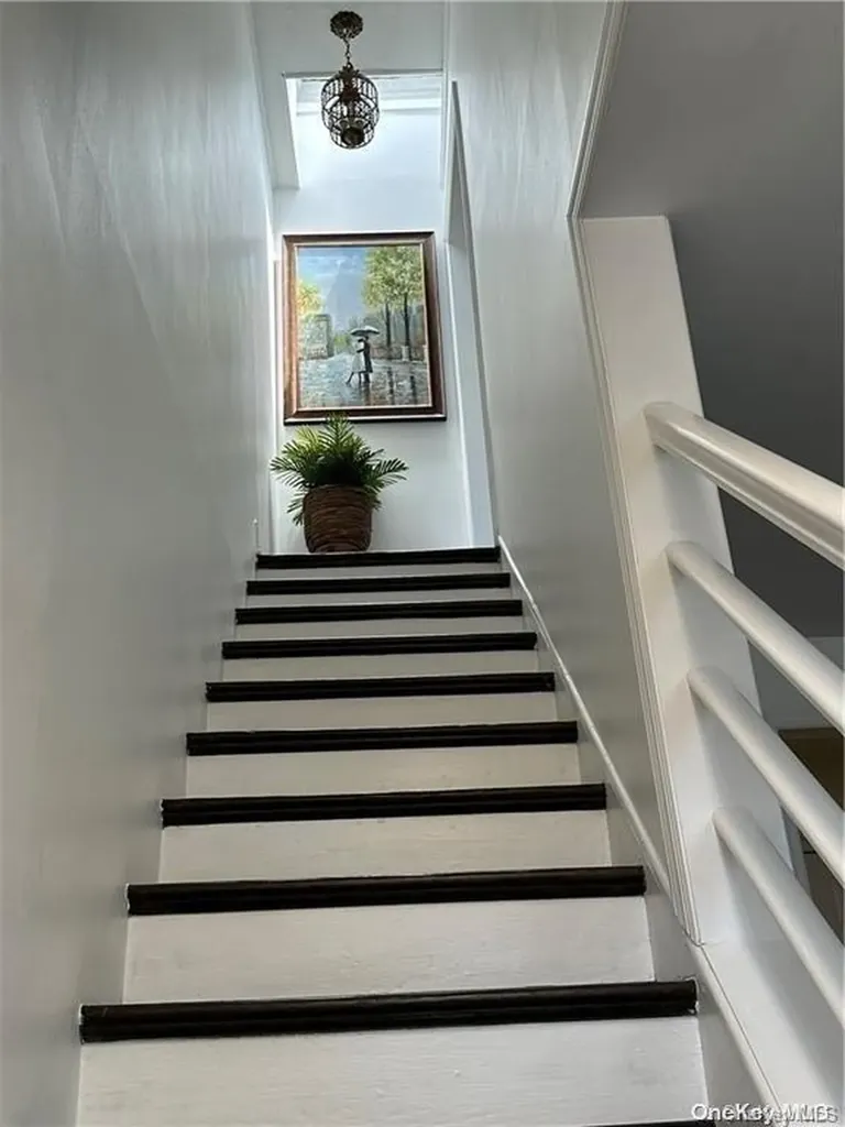 113 Pendleton Place Staten Island NY 10301