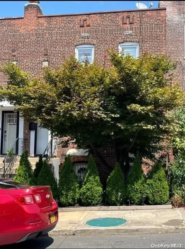 113 Pendleton Place Staten Island NY 10301