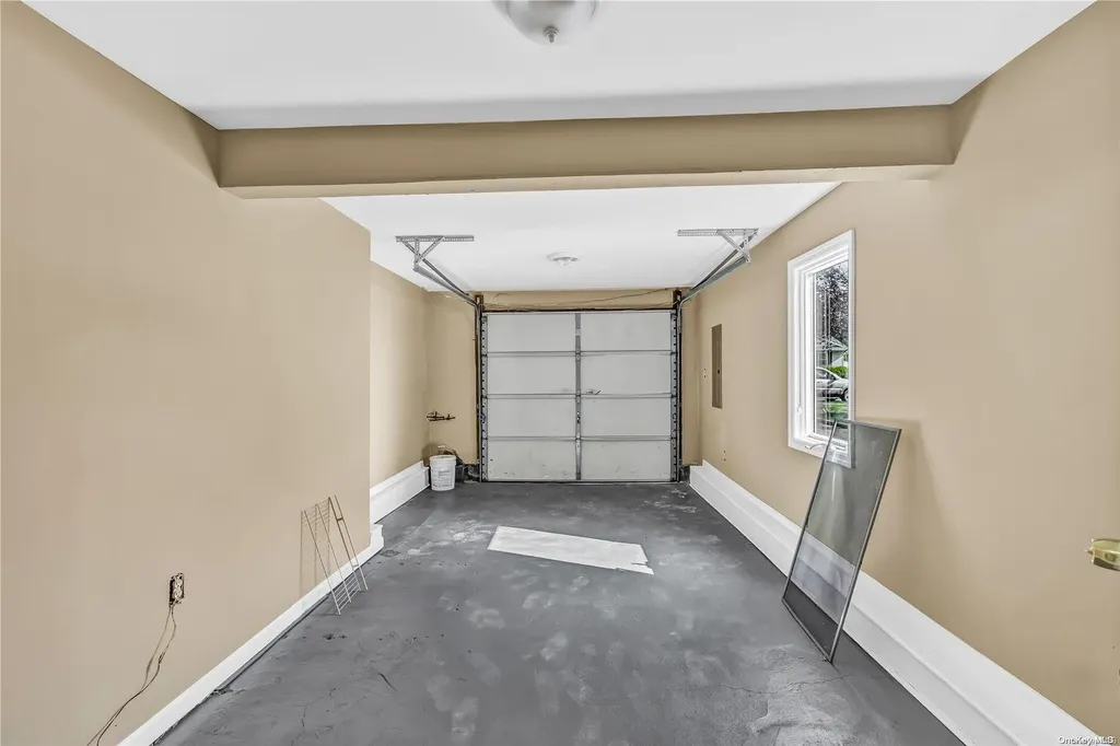 36 Appel Drive E Shirley NY 11967