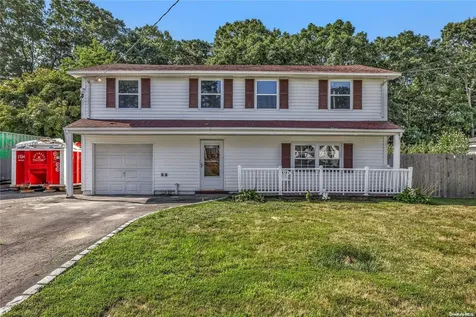 36 Appel Drive E Shirley NY 11967