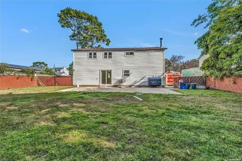 36 Appel Drive E Shirley NY 11967