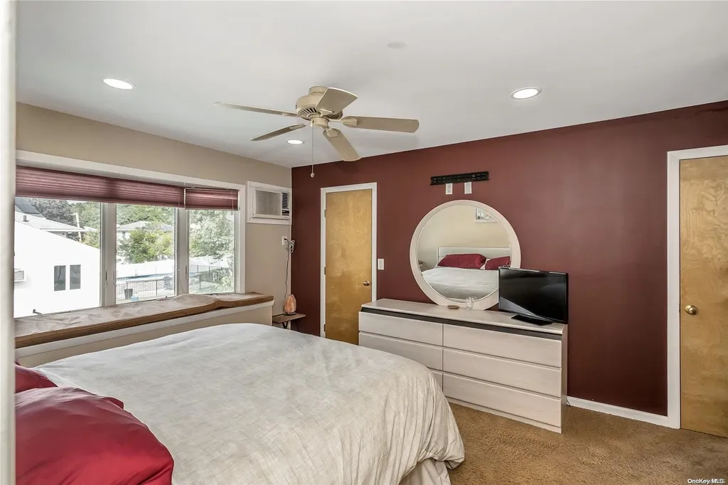 7 Fresno Drive Plainview NY 11803