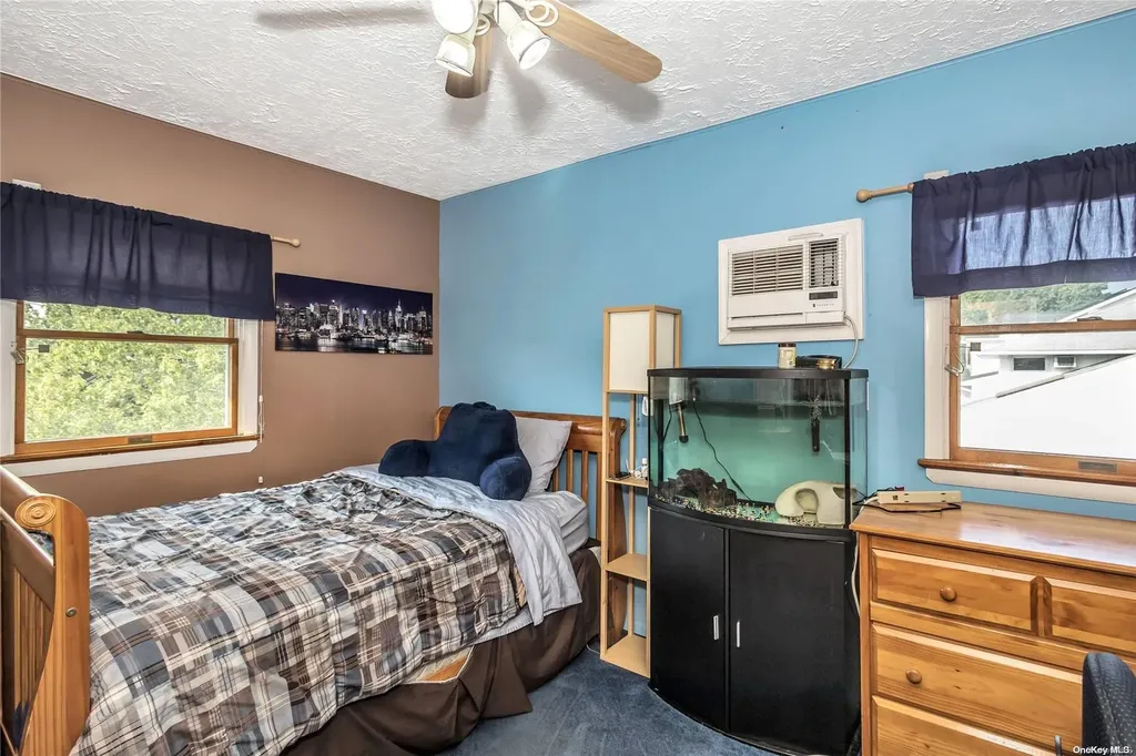 7 Fresno Drive Plainview NY 11803