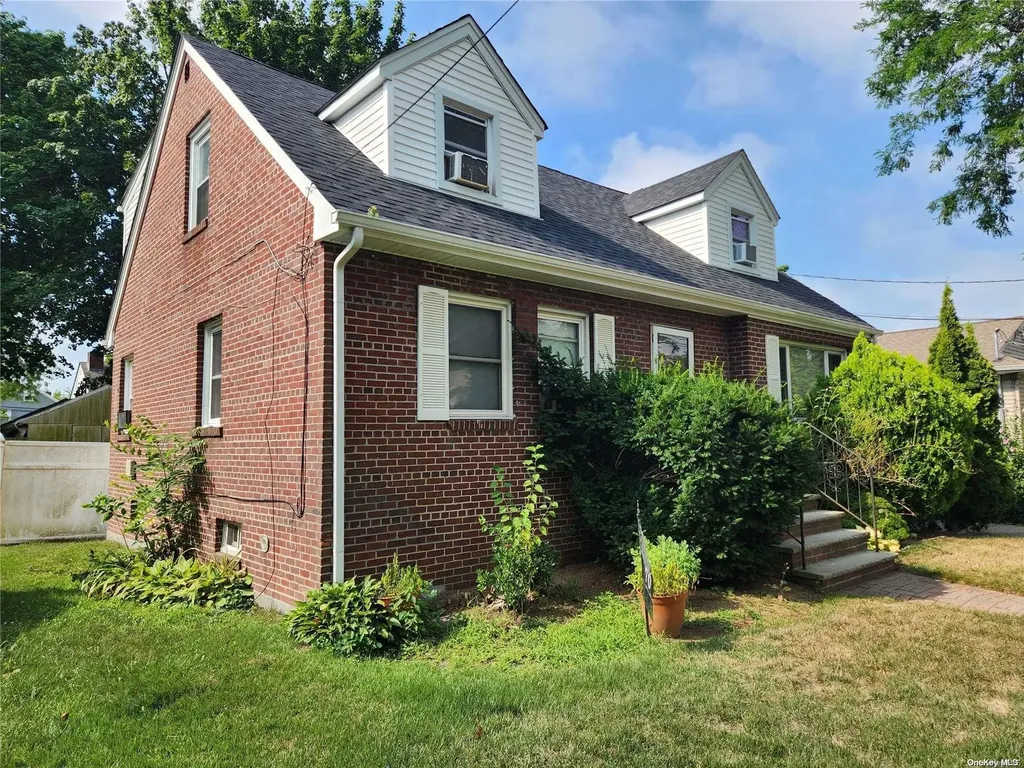 70 Jefferson Avenue Roosevelt NY 11575