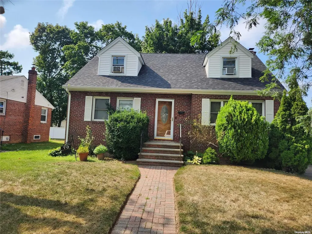 70 Jefferson Avenue Roosevelt NY 11575