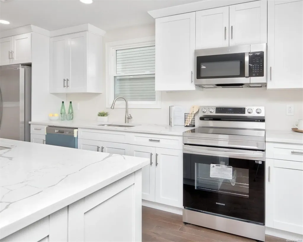 391 Hewlett Parkway Hewlett NY 11557