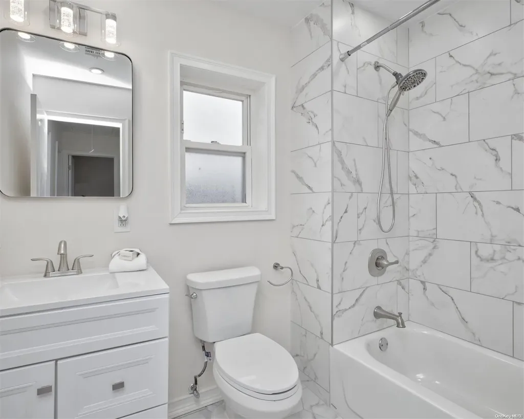 391 Hewlett Parkway Hewlett NY 11557