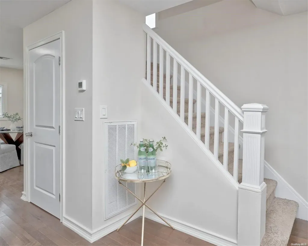 391 Hewlett Parkway Hewlett NY 11557