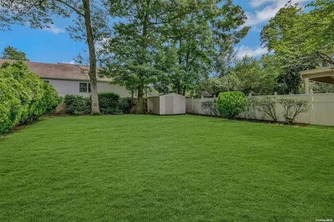 117 S Evergreen Drive Selden NY 11784