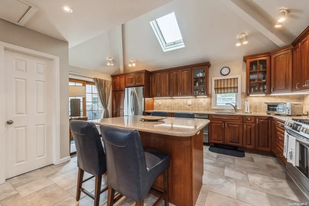 7 Delaware Avenue Long Beach NY 11561