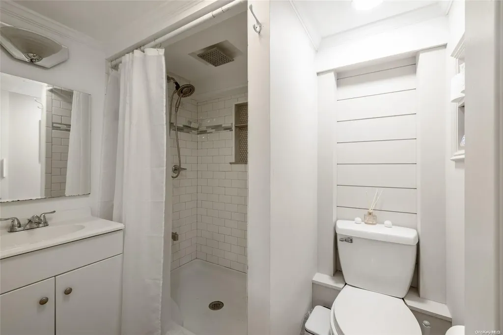 45 Center Avenue Bay Shore NY 11706