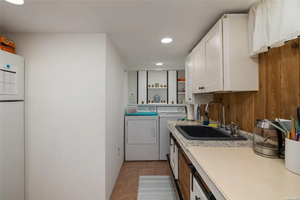 45 Center Avenue Bay Shore NY 11706