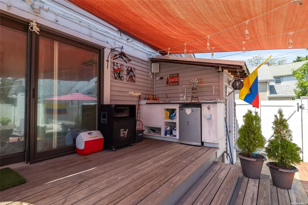 45 Center Avenue Bay Shore NY 11706