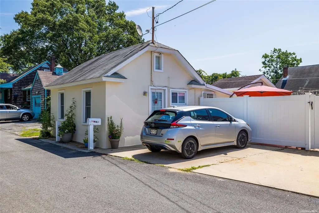 45 Center Avenue Bay Shore NY 11706