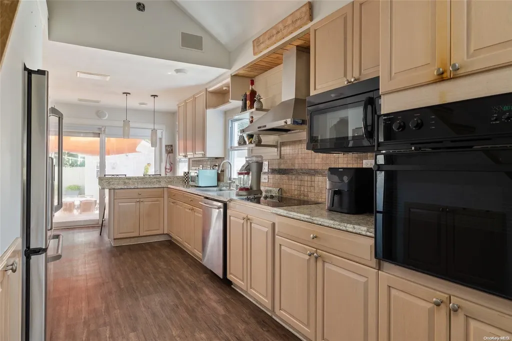 45 Center Avenue Bay Shore NY 11706