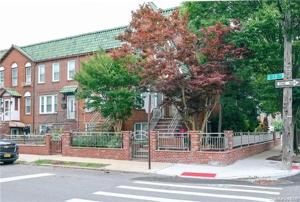 1995 E 28th Street Brooklyn NY 11229