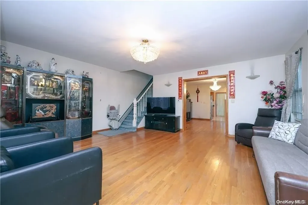 1995 E 28th Street Brooklyn NY 11229