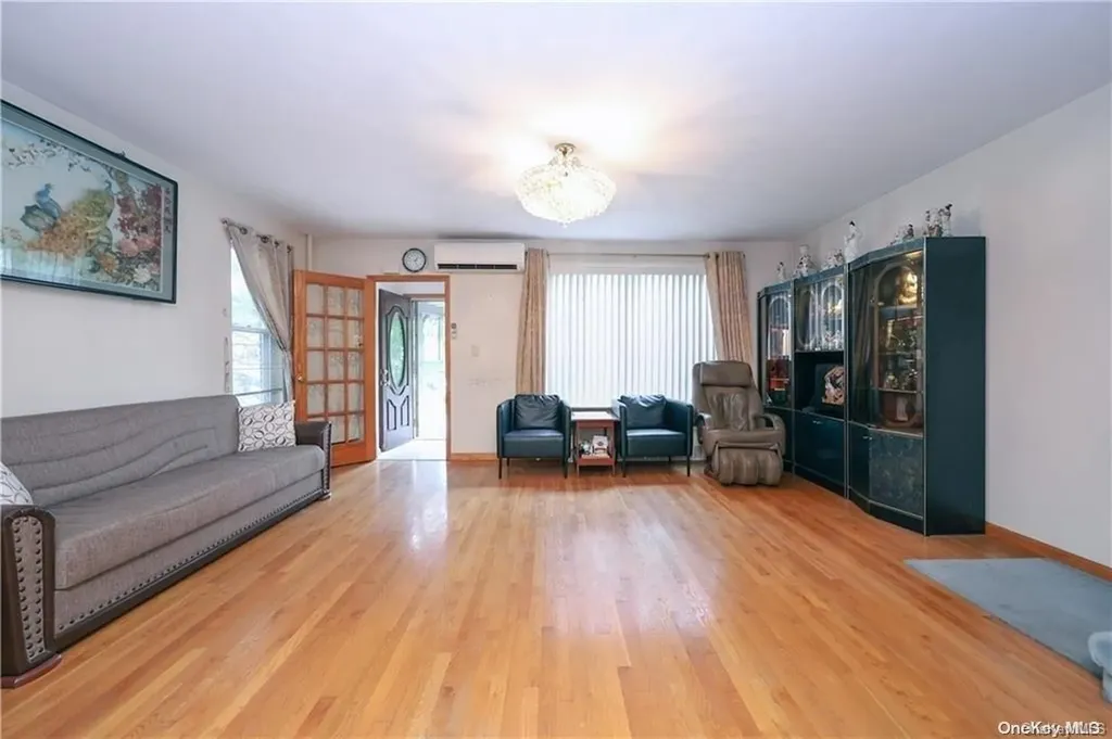 1995 E 28th Street Brooklyn NY 11229
