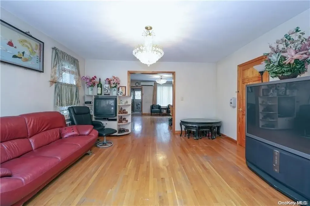 1995 E 28th Street Brooklyn NY 11229