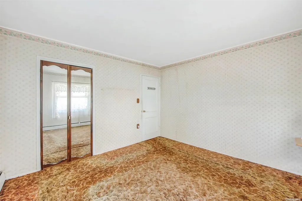 5 Cove Lane Levittown NY 11756
