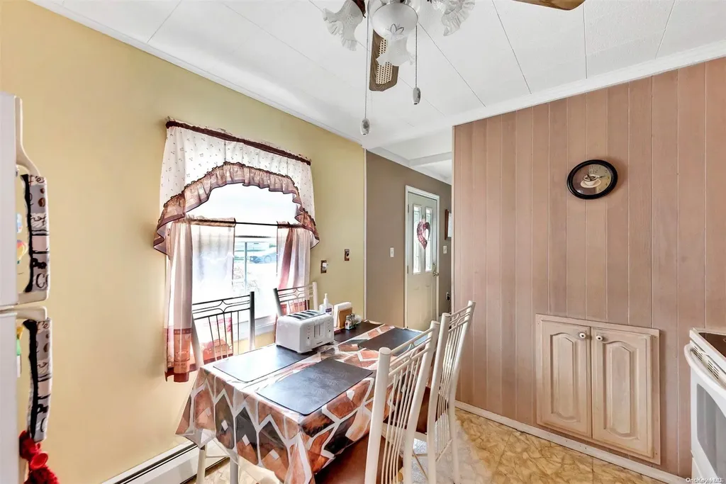 5 Cove Lane Levittown NY 11756